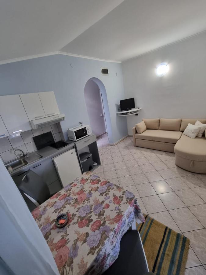 Apartments Jann Krk Town Exterior photo